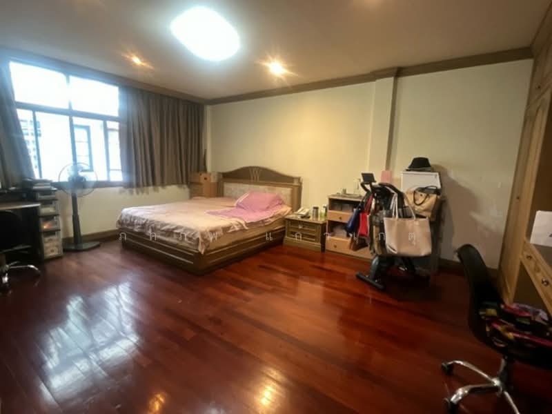 อาคารพาณิชย์ 2 คูหา, Bangkok, Khlong Tan Nua, Watthana, Bangkok, , 600 sqm, Shophouse For Rent, by ภคภพ แก้วเกตุ, 500234026 - DDproperty.com
