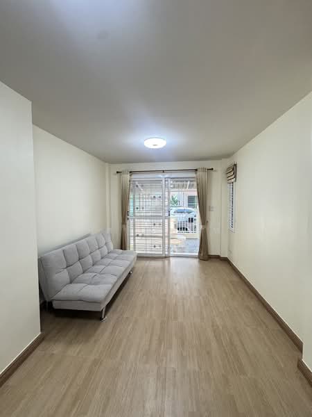 For Rent - ให้เช่าทาวน์โฮม ม.เดอะเซ็นทรัล ชากค้อ ศรีราชา, Chon Buri (Pattaya)