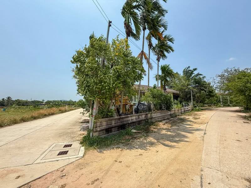 บ้านพร้อมที่ดิน ศรีราชา หนองขาม, Chon Buri (Pattaya), Nong - Kham, Si Racha, Chon Buri (Pattaya), 2 Bedrooms, 150 sqm, Single Detached House For Sale, by A.T.A. Property, 500234035 - DDproperty.com