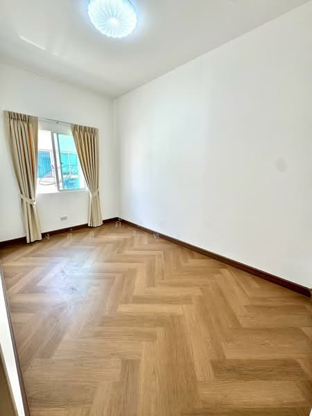 หมู่บ้านซิตี้เซ้น พระยาสุเรนทร์30 บางชัน คลองสามวา, กรุงเทพ, พระยาสุเรนทร์30, บางชัน, คลองสามวา, กรุงเทพ, 80 ตร.ม., ทาวน์เฮ้าส์ ขาย, โดย นภัสศรณ์ วงศ์สินไทยกร (นันท์), 500234064 - DDproperty.com