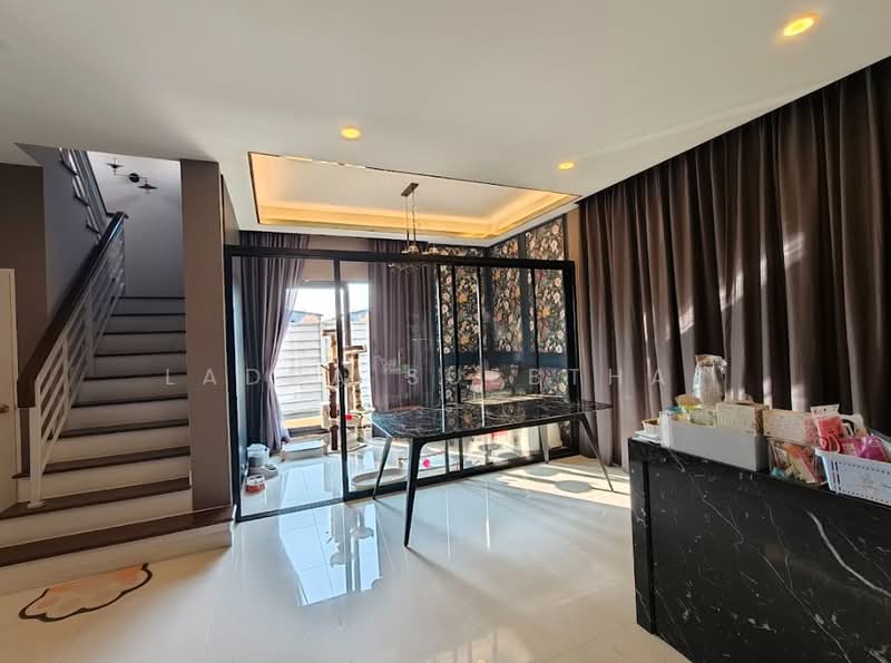 The City Ratchaphruek-Suanphak, Nonthaburi, Bang Kruai - Krungnon, Mahasawat, Bang Kruai, Nonthaburi, 4 Bedrooms, 262 sqm, Single Detached House For Sale, by Ladda Suebthai, 500234084 - DDproperty.com