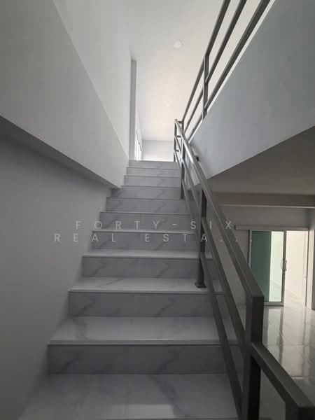 โกดังให้เช่าบางบอน โกดังสร้างใหม่ ใกล้บิ๊กซีบางบอน ใกล้ทางด่วน ขนาด400ตรม. ไฟ3เฟส, กรุงเทพ, บางบอน, บางบอน, กรุงเทพ, 390 ตร.ม., โกดัง-โรงงาน ให้เช่า, โดย Forty-Six Real Estate Group, 500234089 - DDproperty.com