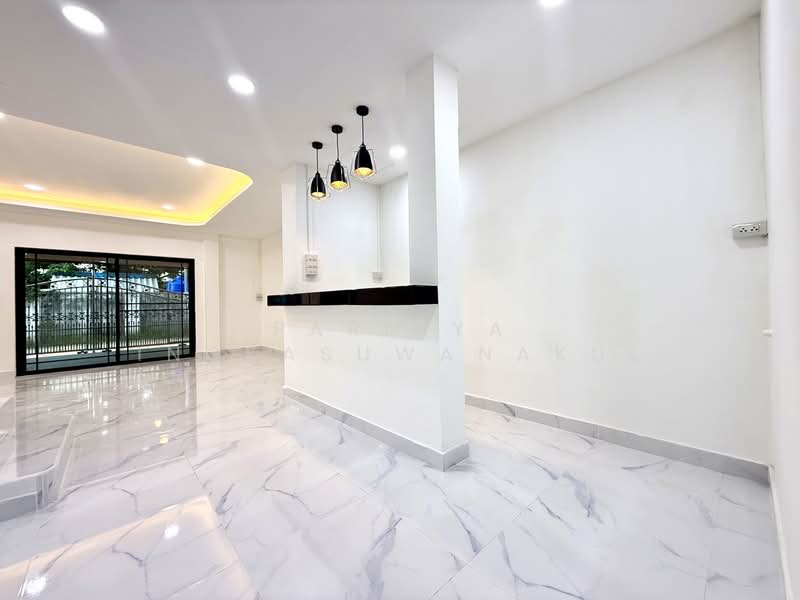 ซอยเพชรเกษม68 แยก37, Bangkok, Bang Kae Nua, Bang Khae, Bangkok, 3 Bedrooms, 190 sqm, Townhouse For Rent, by Parinya Ingkasuwanakul, 500234106 - DDproperty.com