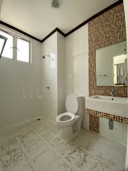 Baan Rock Garden Meng Jai, Bangkok, Wang Thonglang, Wang Thonglang, Bangkok, 3 Bedrooms, 180 sqm, Townhouse For Rent, by Tittayaporn Kim (Jenny), 500234113 - DDproperty.com