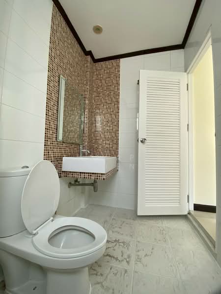 Baan Rock Garden Meng Jai, Bangkok, Wang Thonglang, Wang Thonglang, Bangkok, 3 Bedrooms, 180 sqm, Townhouse For Rent, by Tittayaporn Kim (Jenny), 500234113 - DDproperty.com