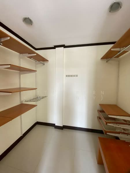 Baan Rock Garden Meng Jai : บ้านร็อคการ์เด้น เหม่งจ๋าย, กรุงเทพ, วังทองหลาง, วังทองหลาง, กรุงเทพ, 180 ตร.ม., ทาวน์เฮ้าส์ ให้เช่า, โดย Tittayaporn Kim (Jenny), 500234113 - DDproperty.com