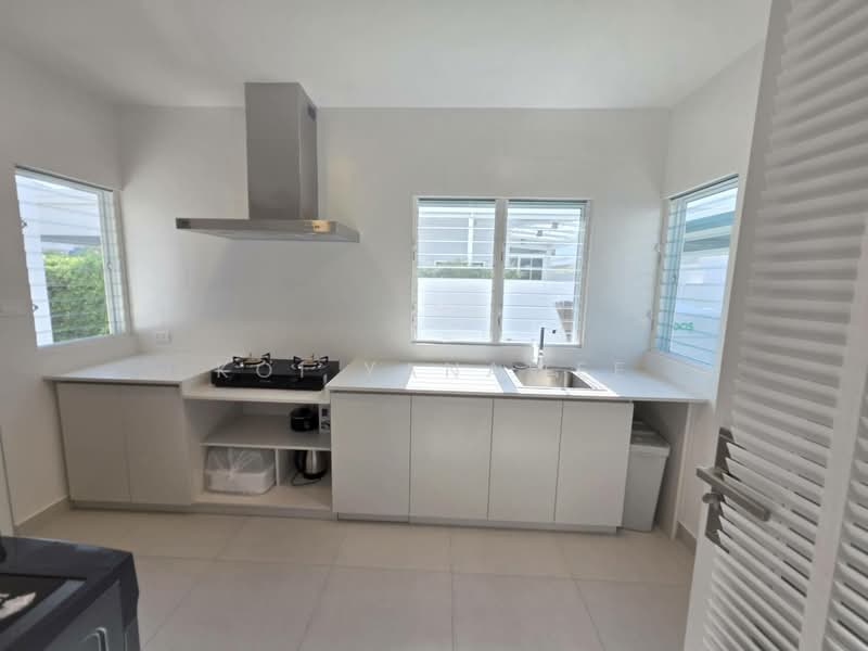 Mantana Serene Lake, Chiang Mai, Shireen Lake Road, Su Thep, Muang Chiang Mai, Chiang Mai, 4 Bedrooms, 247 sqm, Single Detached House For Rent, by Koi Yanawee, 500234116 - DDproperty.com