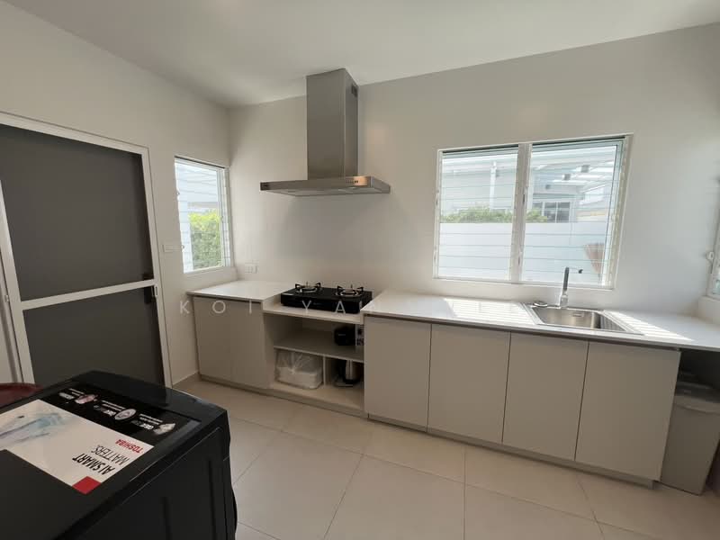 Mantana Serene Lake, Chiang Mai, Shireen Lake Road, Su Thep, Muang Chiang Mai, Chiang Mai, 4 Bedrooms, 247 sqm, Single Detached House For Rent, by Koi Yanawee, 500234116 - DDproperty.com