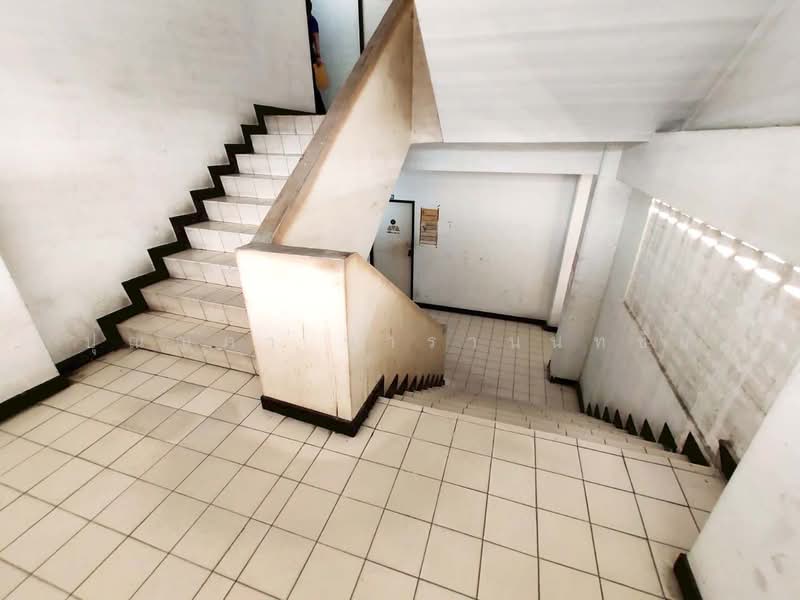 อพาร์ทเม้นท์ 5 ชั้น ใกล้รถไฟฟ้า MRT สถานีศรีด่าน ศรีนครินทร์, สมุทรปราการ, สำโรงเหนือ, เมืองสมุทรปราการ, สมุทรปราการ, 1,884 ตร.ม., กิจการ ขาย, โดย ปุณณภา นารานนทชัย, 500234174 - DDproperty.com