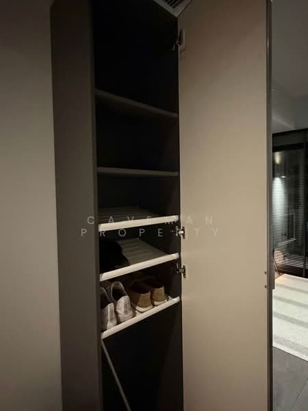 The Lofts Asoke, Bangkok, Sukhumvit 21 Road, Khlongtoei Nua, Watthana, Bangkok, 1 Bedroom, 35 sqm, Condo For Rent, by caveman property, 500234182 - DDproperty.com