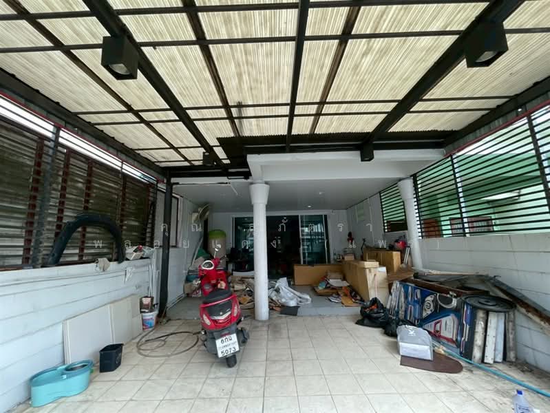 หมู่บ้านฉัตรทิพย์ ใกล้โลตัสนวมินทร์ ซอยนวมินทร์84, กรุงเทพ, ถนนนวมินทร์, นวลจันทร์, บึงกุ่ม, กรุงเทพ, 120 ตร.ม., บ้านแฝด ขาย, โดย คุณ สุภัตรา พลอยแดง (แพร), 500234186 - DDproperty.com