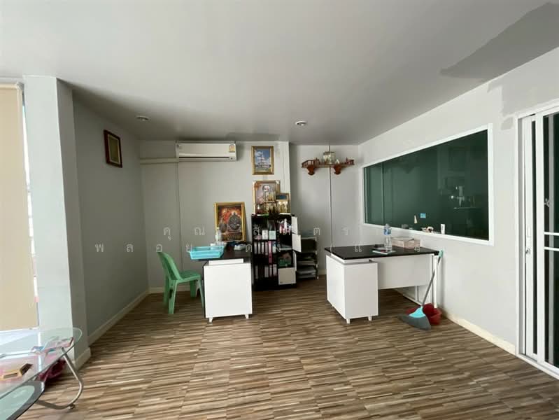 หมู่บ้านฉัตรทิพย์ ใกล้โลตัสนวมินทร์ ซอยนวมินทร์84, กรุงเทพ, ถนนนวมินทร์, นวลจันทร์, บึงกุ่ม, กรุงเทพ, 120 ตร.ม., บ้านแฝด ขาย, โดย คุณ สุภัตรา พลอยแดง (แพร), 500234186 - DDproperty.com