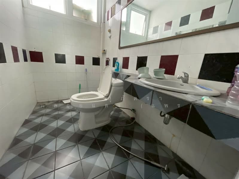 หมู่บ้านฉัตรทิพย์ ใกล้โลตัสนวมินทร์ ซอยนวมินทร์84, กรุงเทพ, ถนนนวมินทร์, นวลจันทร์, บึงกุ่ม, กรุงเทพ, 120 ตร.ม., บ้านแฝด ขาย, โดย คุณ สุภัตรา พลอยแดง (แพร), 500234186 - DDproperty.com