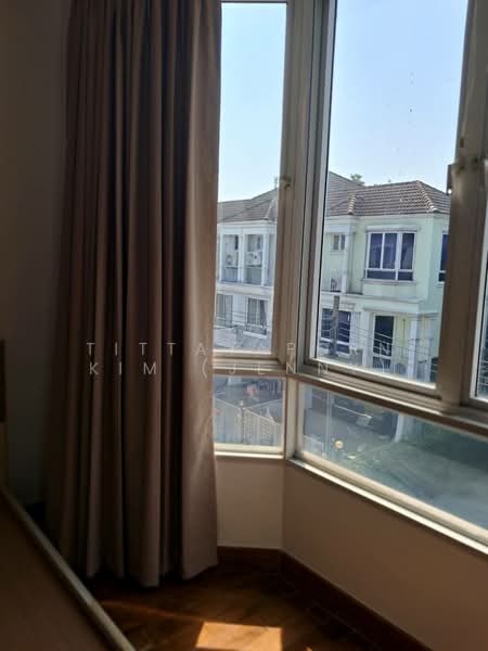 Baan Rock Garden Meng Jai, Bangkok, Wang Thonglang, Wang Thonglang, Bangkok, 3 Bedrooms, 250 sqm, Townhouse For Sale, by Tittayaporn Kim (Jenny), 500234195 - DDproperty.com