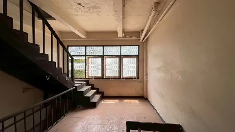 อาคารพาณิชย์ 4.5 ชั้นชั้ ห้าแยกปากเกร็ด, Nonthaburi, Pak Kret, Pak Kret, Nonthaburi, , 288 sqm, Shophouse For Sale, by Vimon Boodpha, 500234246 - DDproperty.com