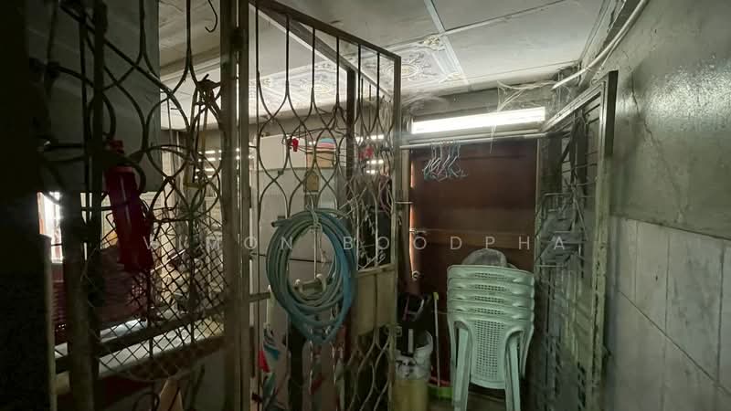 อาคารพาณิชย์ 4.5 ชั้นชั้ ห้าแยกปากเกร็ด, Nonthaburi, Pak Kret, Pak Kret, Nonthaburi, , 288 sqm, Shophouse For Sale, by Vimon Boodpha, 500234246 - DDproperty.com