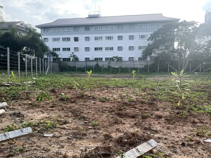 ให้เช่าที่ดินเปล่า ซอยหมู่บ้าน กุลพันธ์วิลล์โครงการ 6, เชียงใหม่, ซอยหมู่บ้านกุลพันธ์วิลล์โครงการ6, แม่เหียะ, เมืองเชียงใหม่, เชียงใหม่, 1,788 ตร.ม., ที่ดิน ให้เช่า, โดย Anukoon Kruwanna, 500234247 - DDproperty.com