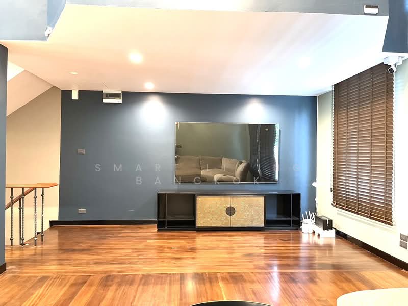 Baan Klang Krung Thonglor : บ้านกลางกรุงทองหล่อ, กรุงเทพ, 55 ซอยสุขุมวิท 55, คลองตันเหนือ, วัฒนา, กรุงเทพ, 370 ตร.ม., ทาวน์เฮ้าส์ ขาย, โดย Smart Living Bangkok, 500234263 - DDproperty.com