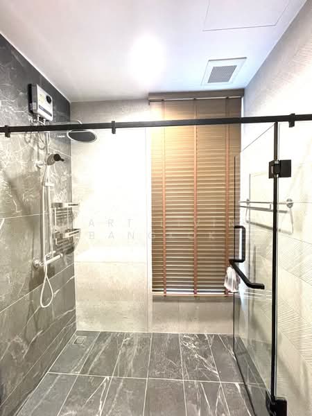 Baan Klang Krung Thonglor, Bangkok, 55 Soi Sukhumvit 55, Khlong Tan Nua, Watthana, Bangkok, 5 Bedrooms, 370 sqm, Townhouse For Sale, by Smart Living Bangkok, 500234263 - DDproperty.com