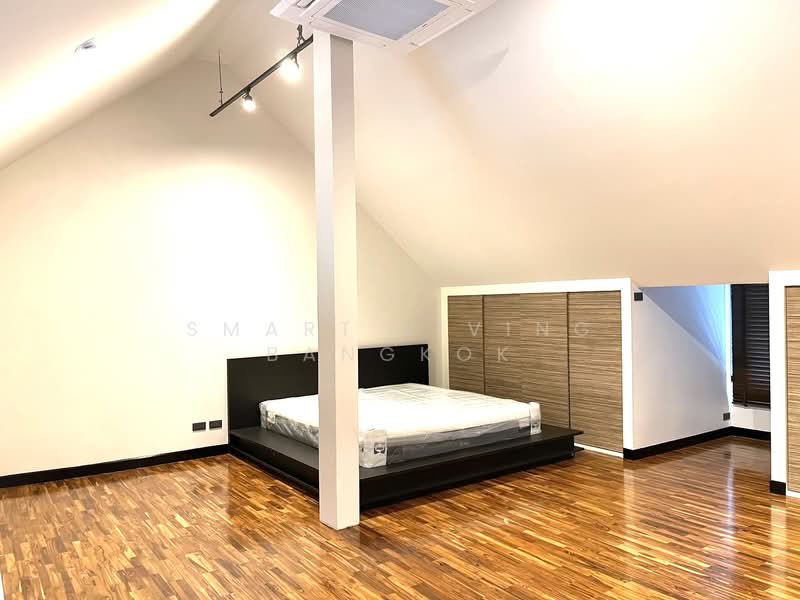 Baan Klang Krung Thonglor : บ้านกลางกรุงทองหล่อ, กรุงเทพ, 55 ซอยสุขุมวิท 55, คลองตันเหนือ, วัฒนา, กรุงเทพ, 370 ตร.ม., ทาวน์เฮ้าส์ ขาย, โดย Smart Living Bangkok, 500234263 - DDproperty.com