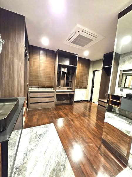 Baan Klang Krung Thonglor : บ้านกลางกรุงทองหล่อ, กรุงเทพ, 55 ซอยสุขุมวิท 55, คลองตันเหนือ, วัฒนา, กรุงเทพ, 370 ตร.ม., ทาวน์เฮ้าส์ ขาย, โดย Smart Living Bangkok, 500234263 - DDproperty.com