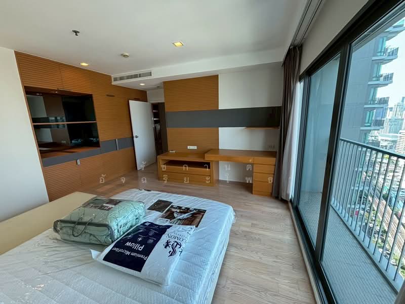 Noble Remix, Bangkok, 772 Soi Sukhumvit 36, Sukhumvit Road, Khong Tan, Khlong Toei, Bangkok, 2 Bedrooms, 97 sqm, Condo For Rent, by รัชกานต์ อัจฉริยะโพธา, 500234270 - DDproperty.com