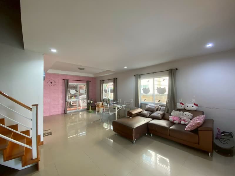 Victoria Garden Ville, Chachoengsao, มอเตอร์เวย์ หมายเลข7, Tha Sa-an, Bang Pakong, Chachoengsao, 4 Bedrooms, 118 sqm, Semi-Detached House (Twin House) For Sale, by คุณน้อง เกรทเทสต์, 500234276 - DDproperty.com