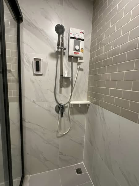 XT Phayathai, Bangkok, Phaya Thai Road, Thanon Phaya Thai, Ratchathewi, Bangkok, 1 Bedroom, 42 sqm, Condo For Rent, by Poommipat Suradech, 500234290 - DDproperty.com