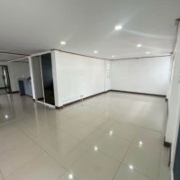 The Gentry Phatthanakan 2, Bangkok, Phatthanakan 32, Suan Luang, Suan Luang, Bangkok, 5 Bedrooms, 210 sqm, Single Detached House For Sale, by ธนสร พรมโสภา, 500234297 - DDproperty.com