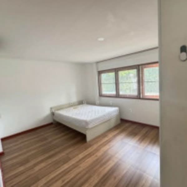 The Gentry Phatthanakan 2, Bangkok, Phatthanakan 32, Suan Luang, Suan Luang, Bangkok, 5 Bedrooms, 210 sqm, Single Detached House For Sale, by ธนสร พรมโสภา, 500234297 - DDproperty.com