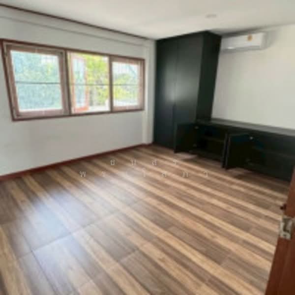 The Gentry Phatthanakan 2, Bangkok, Phatthanakan 32, Suan Luang, Suan Luang, Bangkok, 5 Bedrooms, 210 sqm, Single Detached House For Sale, by ธนสร พรมโสภา, 500234297 - DDproperty.com