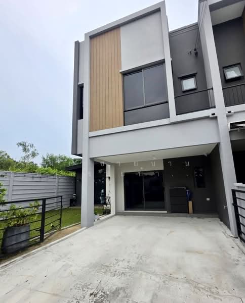 Pleno Sukhumvit-Bangna 2, Samut Prakan, Bangna-Trad Road, Bang Kaeo, Bang Plee, Samut Prakan, 3 Bedrooms, 150 sqm, Townhouse For Sale, by ฝากขายบ้าน ฝากขายบ้านมือสอง ฝากขายอสัง Realty HuB, 500234299 - DDproperty.com