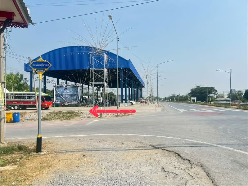 For Sale - บ้านเดี่ยว 2 ชั้น 42 ตร.ว. ครึ่งปูนครึ่งไม้สัก สภาพดี จ.สิงห์บุรี, Sing Buri