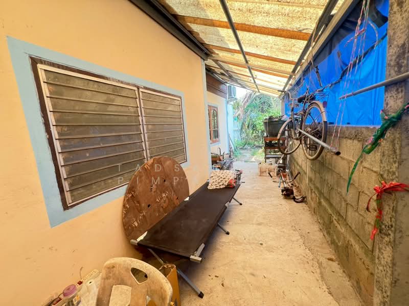 For Sale - บ้านเดี่ยว 2 ชั้น 42 ตร.ว. ครึ่งปูนครึ่งไม้สัก สภาพดี จ.สิงห์บุรี, Sing Buri