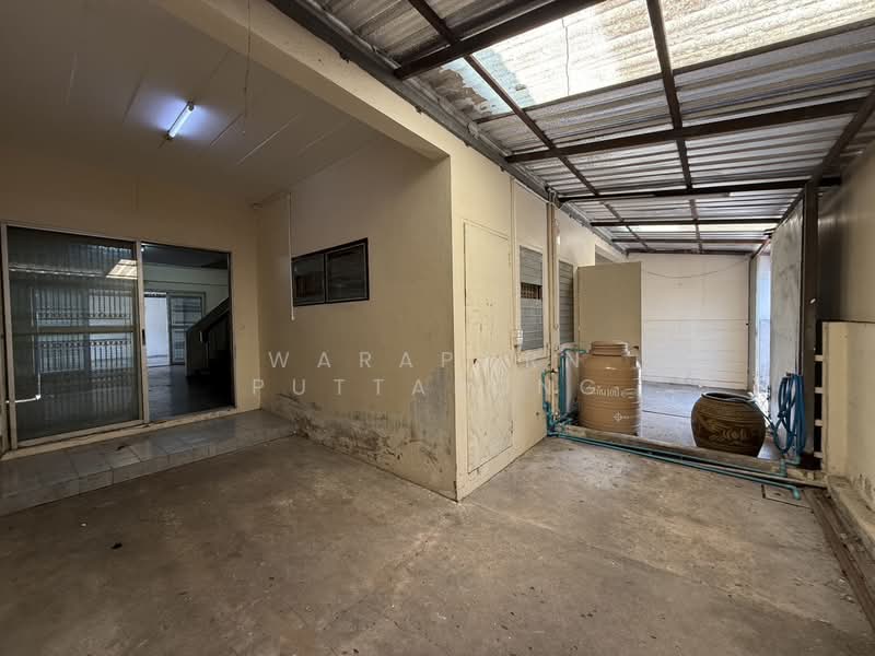 ประชาอุทิศ, Bangkok, Samsen Nok, Huai Khwang, Bangkok, , 200 sqm, Warehouse/Factory For Rent, by Waraporn Puttapong, 500234309 - DDproperty.com