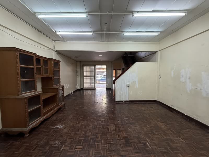 ประชาอุทิศ, Bangkok, Samsen Nok, Huai Khwang, Bangkok, , 200 sqm, Warehouse/Factory For Rent, by Waraporn Puttapong, 500234309 - DDproperty.com