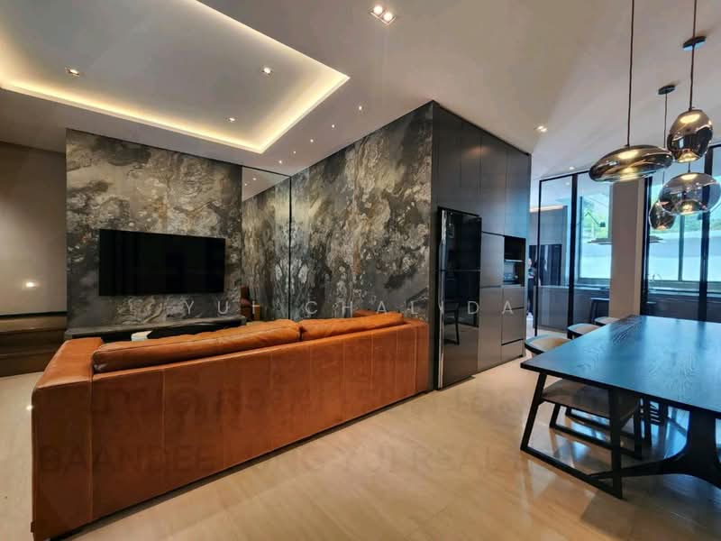 Prime Nine Ekamai, Bangkok, Soi Kamnoet Sap 2 Pradit Manutham Road, Bang Kapi, Huai Khwang, Bangkok, 4 Bedrooms, 315 sqm, Townhouse For Sale, by Yui Chalida, 500234319 - DDproperty.com