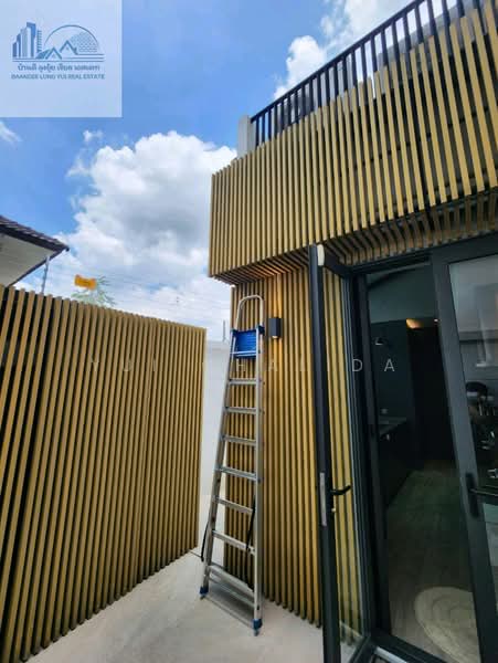 Prime Nine Ekamai, Bangkok, Soi Kamnoet Sap 2 Pradit Manutham Road, Bang Kapi, Huai Khwang, Bangkok, 4 Bedrooms, 315 sqm, Townhouse For Sale, by Yui Chalida, 500234319 - DDproperty.com