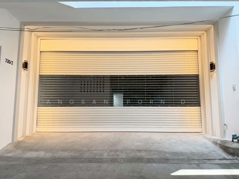 ทาวน์โฮม 4.5 ชั้นพร้อมลิฟต์ ใกล้ bts ปุณณวิถี 800 เมตร, Bangkok, Bang Chak, Phra Khanong, Bangkok, 4 Bedrooms, 300 sqm, Townhouse For Sale, by Angsanaporn D, 500234341 - DDproperty.com