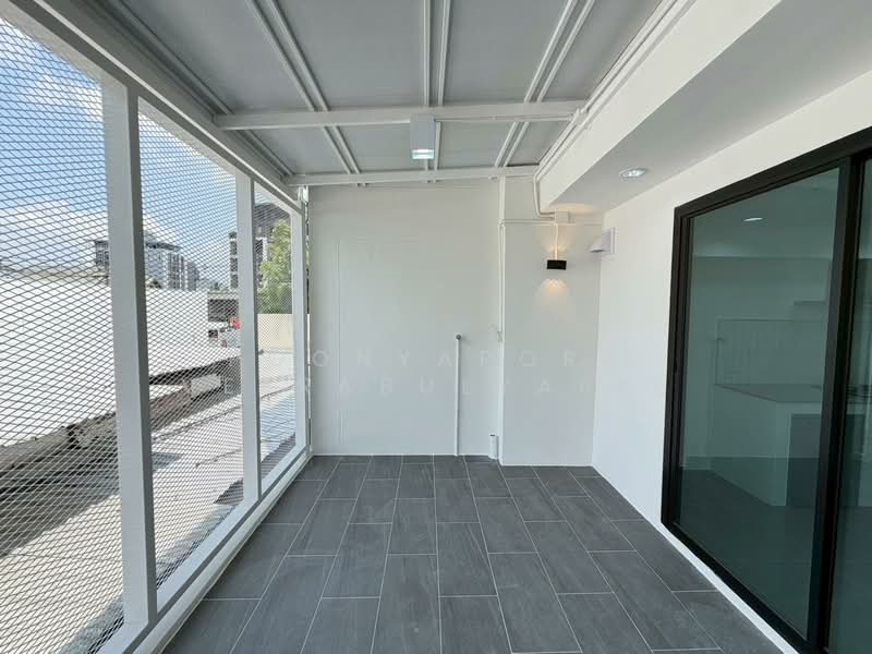 ทาวน์โฮมตกแต่งใหม่ : สุขุมวิท 101, Bangkok, Bang Chak, Phra Khanong, Bangkok, 4 Bedrooms, 414 sqm, Townhouse For Sale, by Poonyaporn Veerabulyarit, 500234349 - DDproperty.com