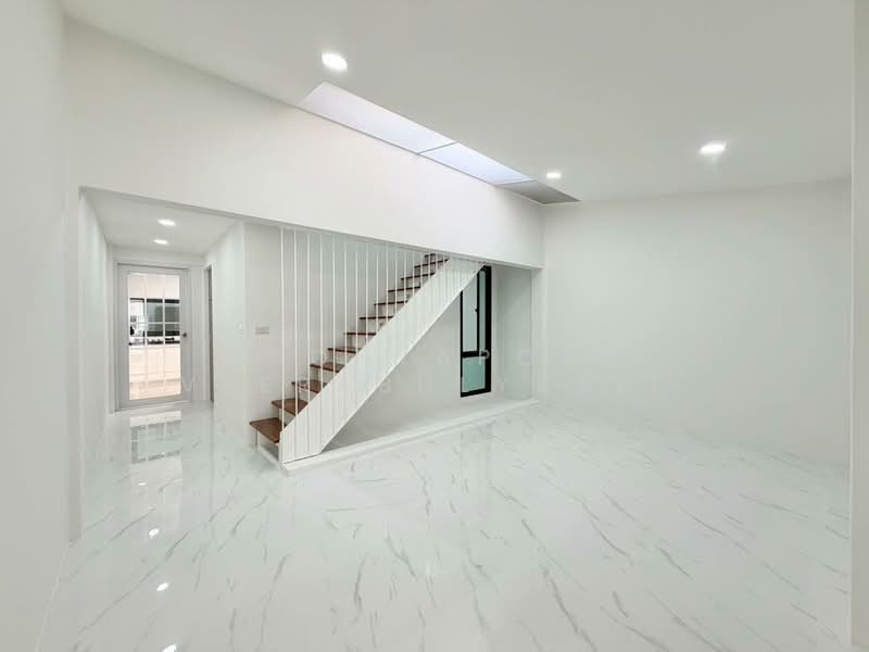 ทาวน์เฮ้าส์ : ซอยงามวงศ์วาน 35 (พงษ์เพชรพัฒนา), กรุงเทพ, ทุ่งสองห้อง, หลักสี่, กรุงเทพ, 150 ตร.ม., ทาวน์เฮ้าส์ ขาย, โดย Poonyaporn Veerabulyarit, 500234355 - DDproperty.com