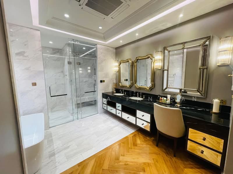 House Pool Villa sukhumvit 63 (ekkamai 28), Bangkok, สุขุมวิท, Khlong Tan Nua, Watthana, Bangkok, 4 Bedrooms, 846 sqm, Single Detached House For Rent, by Achiwara Panusan, 500234375 - DDproperty.com