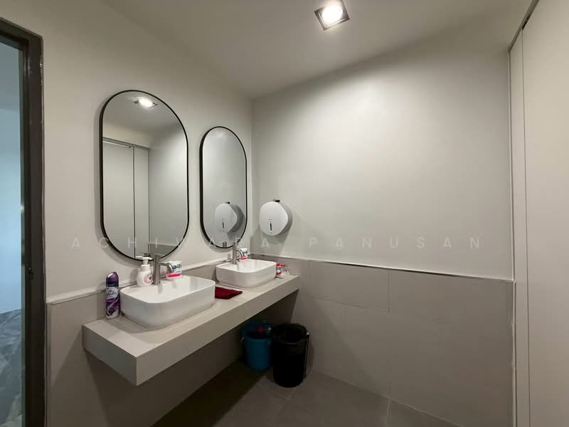 Home office Thonglor 25, Bangkok, สุขุมวิท, Khlong Tan Nua, Watthana, Bangkok, 3 Bedrooms, 400 sqm, Single Detached House For Rent, by Achiwara Panusan, 500234377 - DDproperty.com