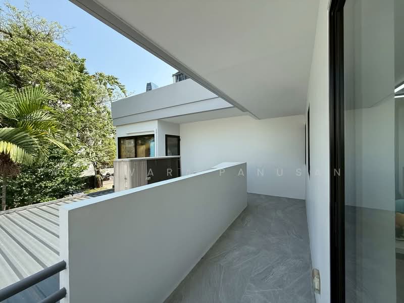 Home office Thonglor 25, Bangkok, สุขุมวิท, Khlong Tan Nua, Watthana, Bangkok, 3 Bedrooms, 400 sqm, Single Detached House For Rent, by Achiwara Panusan, 500234377 - DDproperty.com