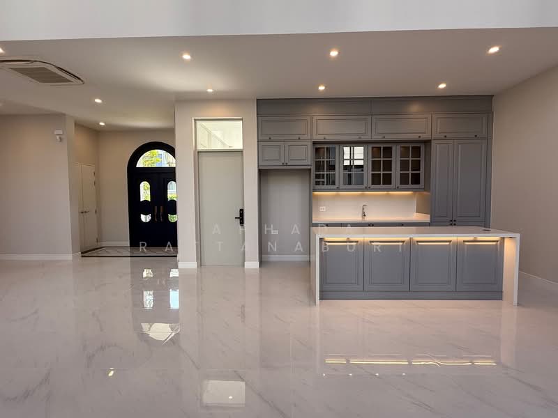 Narasiri Krungthep Kreetha, Bangkok, 69 Soi Pracha Ruamjai, Hua Mak, Bang Kapi, Bangkok, 5 Bedrooms, 551 sqm, Single Detached House For Sale, by Paphada Rattanaburi, 500234437 - DDproperty.com