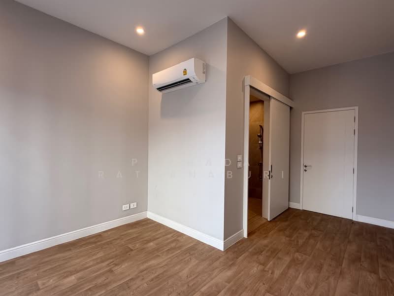 Narasiri Krungthep Kreetha, Bangkok, 69 Soi Pracha Ruamjai, Hua Mak, Bang Kapi, Bangkok, 5 Bedrooms, 551 sqm, Single Detached House For Sale, by Paphada Rattanaburi, 500234437 - DDproperty.com