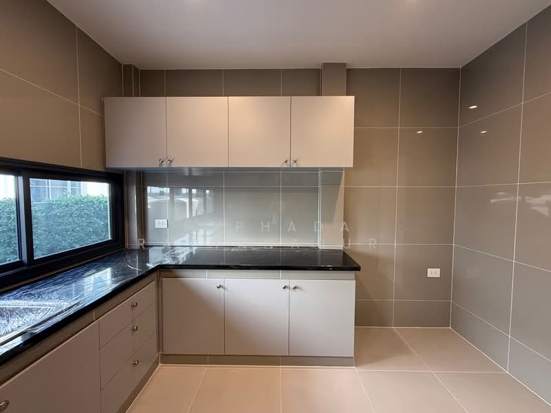 Narasiri Krungthep Kreetha, Bangkok, 69 Soi Pracha Ruamjai, Hua Mak, Bang Kapi, Bangkok, 5 Bedrooms, 551 sqm, Single Detached House For Sale, by Paphada Rattanaburi, 500234437 - DDproperty.com