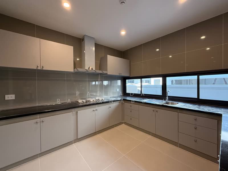 Narasiri Krungthep Kreetha, Bangkok, 69 Soi Pracha Ruamjai, Hua Mak, Bang Kapi, Bangkok, 5 Bedrooms, 551 sqm, Single Detached House For Sale, by Paphada Rattanaburi, 500234437 - DDproperty.com