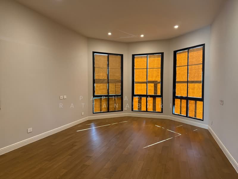 Narasiri Krungthep Kreetha, Bangkok, 69 Soi Pracha Ruamjai, Hua Mak, Bang Kapi, Bangkok, 5 Bedrooms, 551 sqm, Single Detached House For Sale, by Paphada Rattanaburi, 500234437 - DDproperty.com