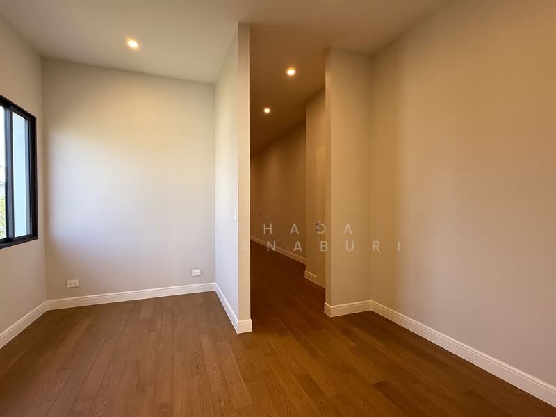 Narasiri Krungthep Kreetha, Bangkok, 69 Soi Pracha Ruamjai, Hua Mak, Bang Kapi, Bangkok, 5 Bedrooms, 551 sqm, Single Detached House For Sale, by Paphada Rattanaburi, 500234437 - DDproperty.com